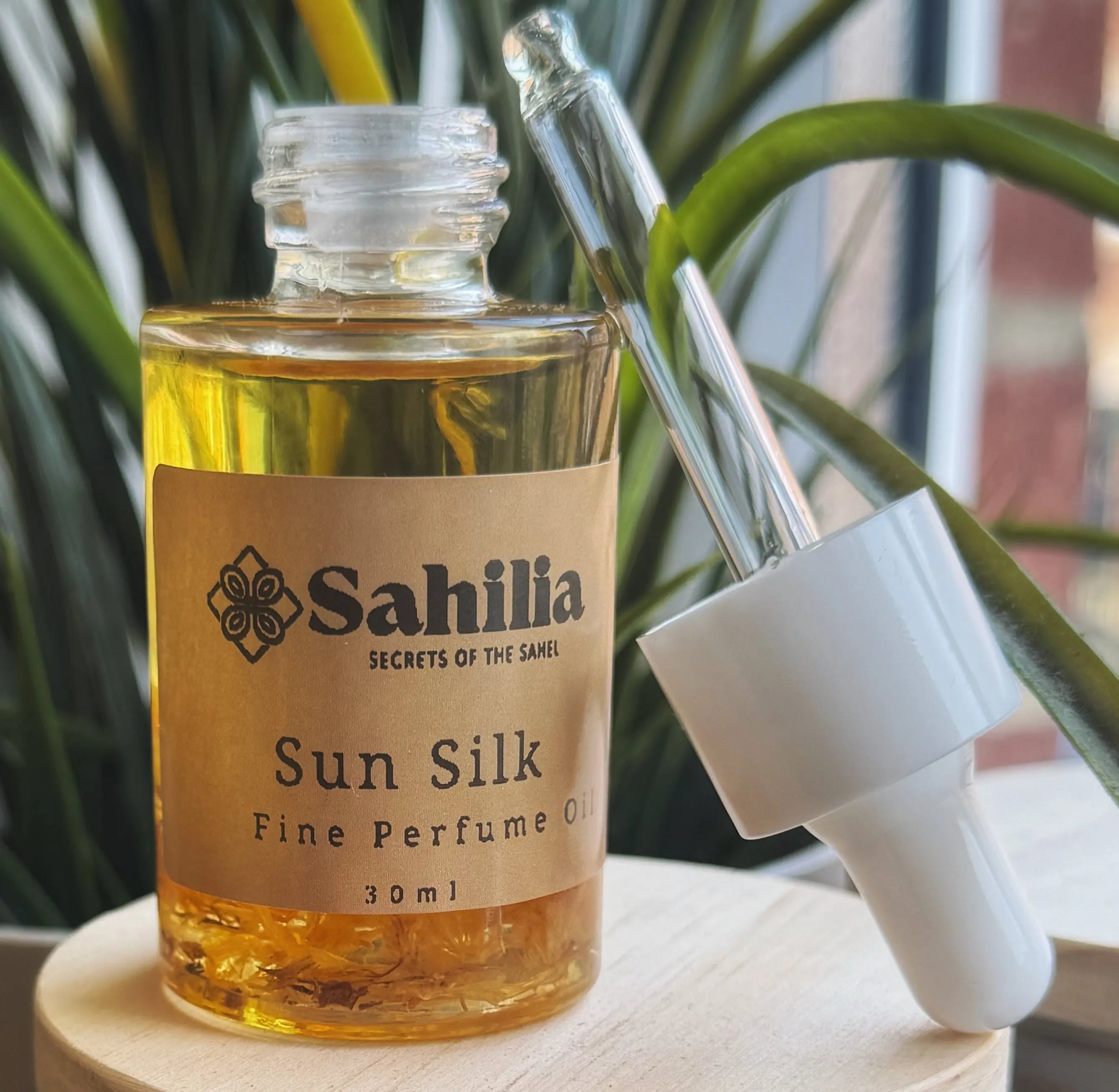 Sun Silk- Fine Perfume Oil - Sahilia